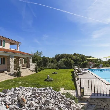Mit Privatpool Fuer 8 Personen Ca 220 Qm In Skitaca, Istrien Bucht Von Rasa Holiday home